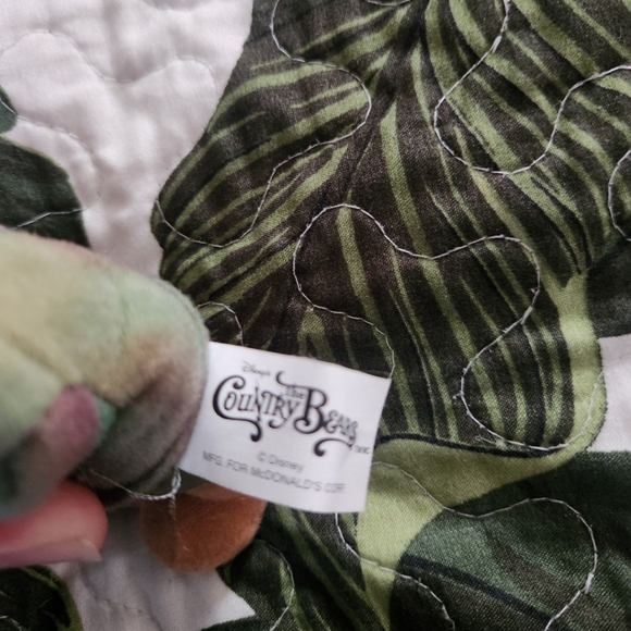 Disney's Country Bears Souvenir Jug & Collectible Bear - Picture 7 of 12